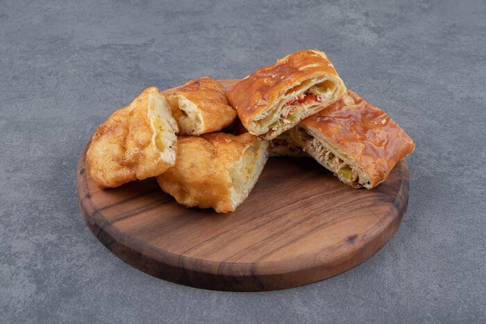 Martabak Jl. Sewadaya: Kudapan Malam yang Menggoda di Jantung Cilacap